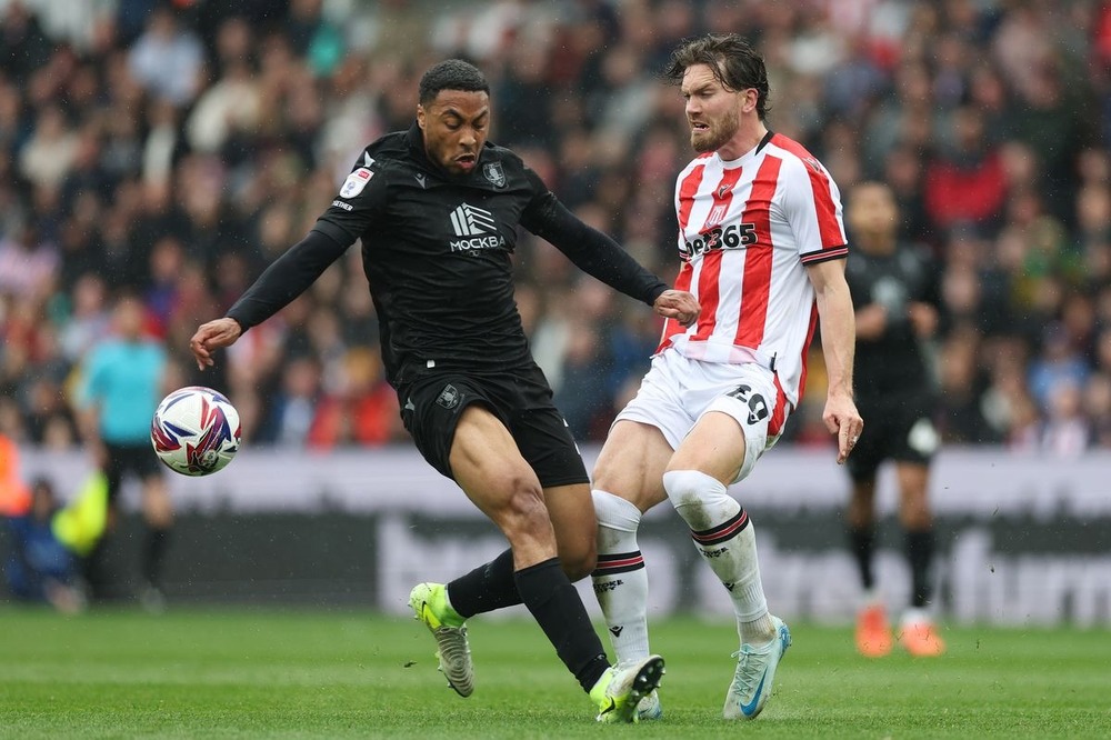 Nhận định soi kèo Stoke City vs Fulham lúc 21h00 ngày 15/2/2026